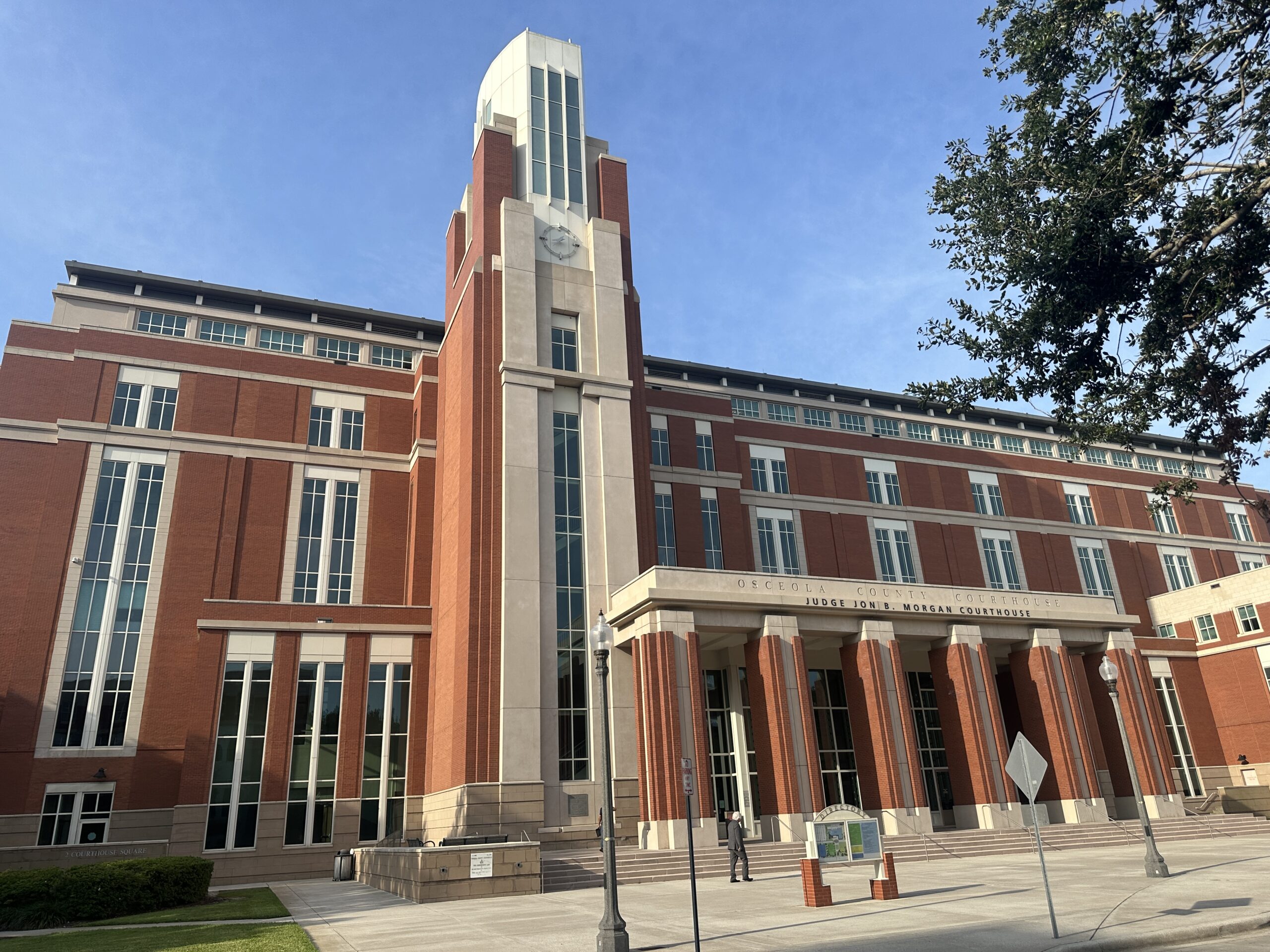 Exterior of the Osceola County Courthouse in downtown Kissimmee, Florida