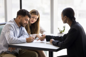 Seminole County divorce attorney meeting with client